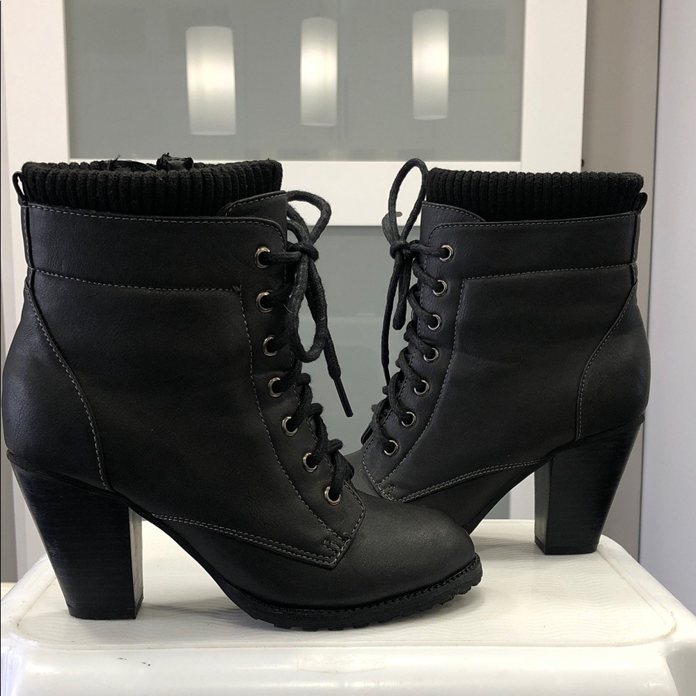 Alberto Women’s Heeled Ankle Boots – Lace-Up w/ Inside Zipper – Size 6 – Black